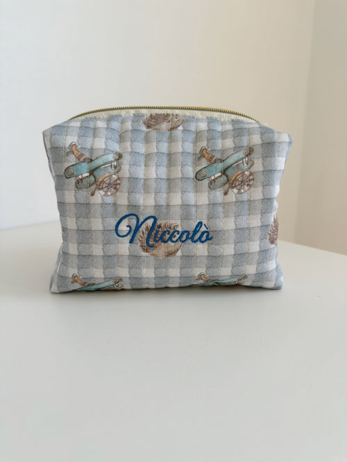 beauty case M a quadretti son ricamo del nome