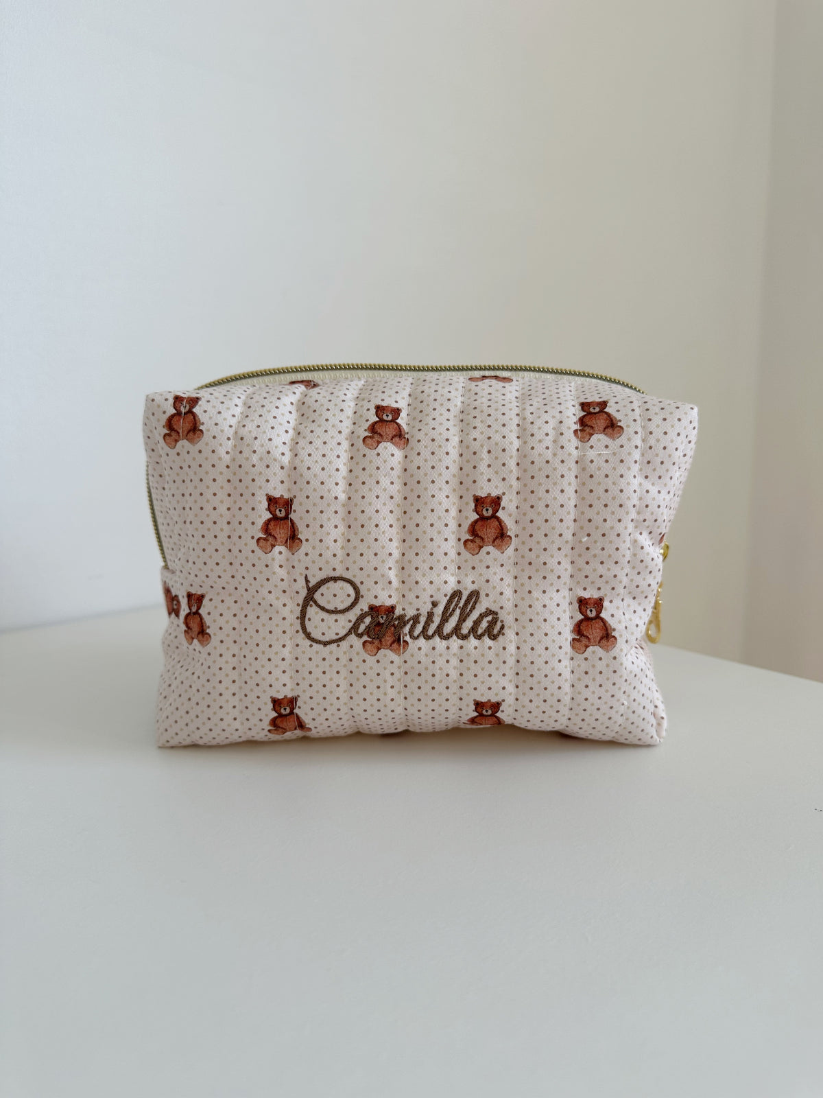 Beauty case con orsetti e pois e ricamo del nome