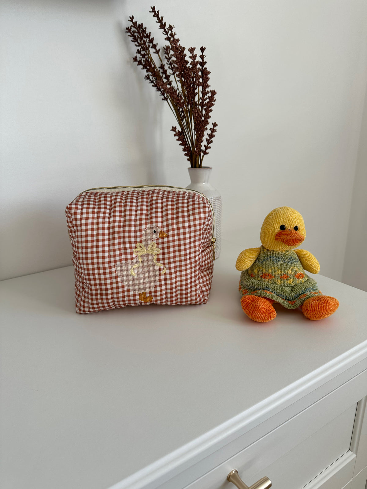beauty case country con ricamo della papera