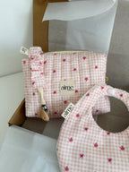 confezione regalo artigianale e personalizzabile a quadretti rosa