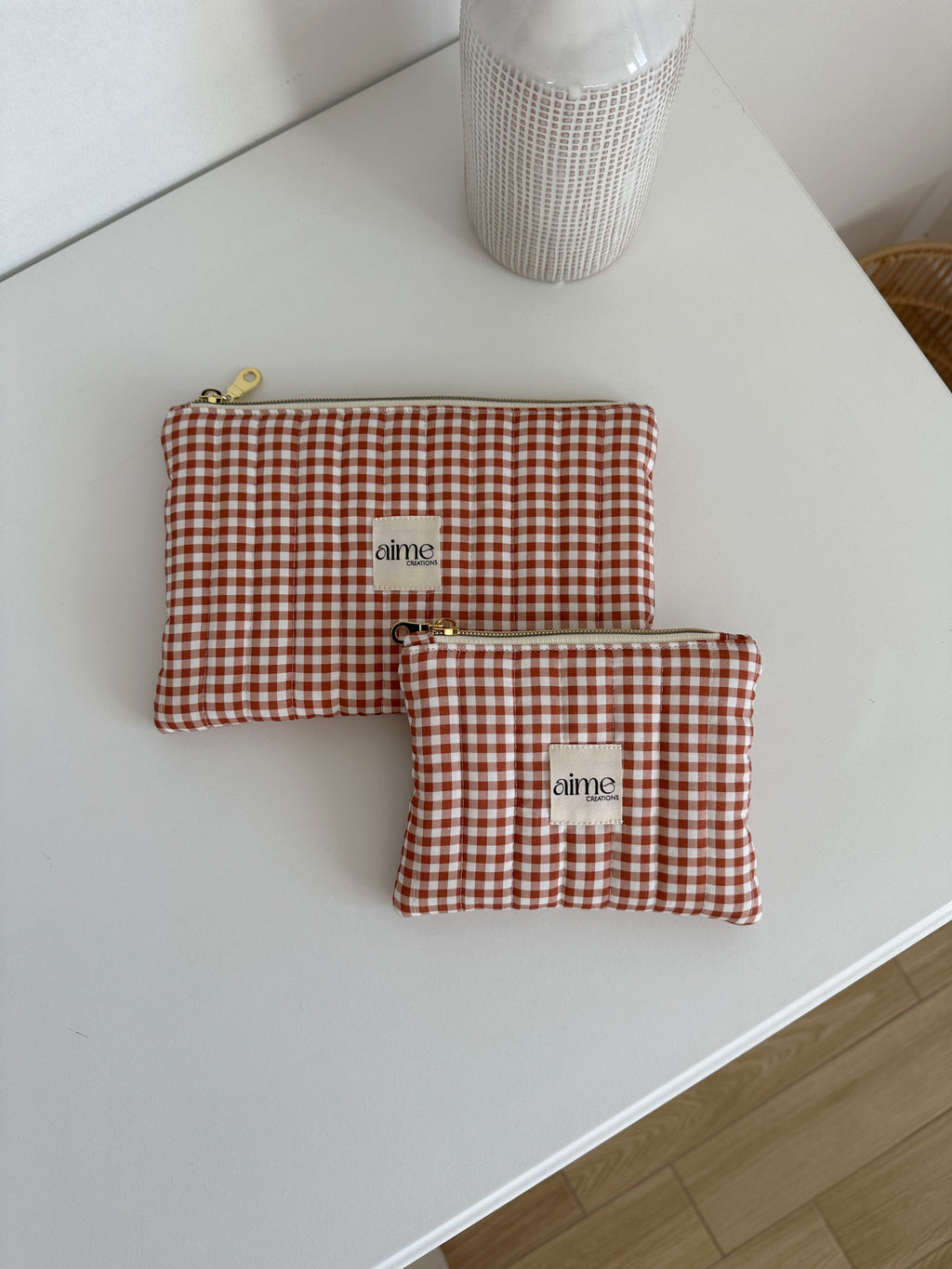 pochette a quadretti vichy dai toni terracotta