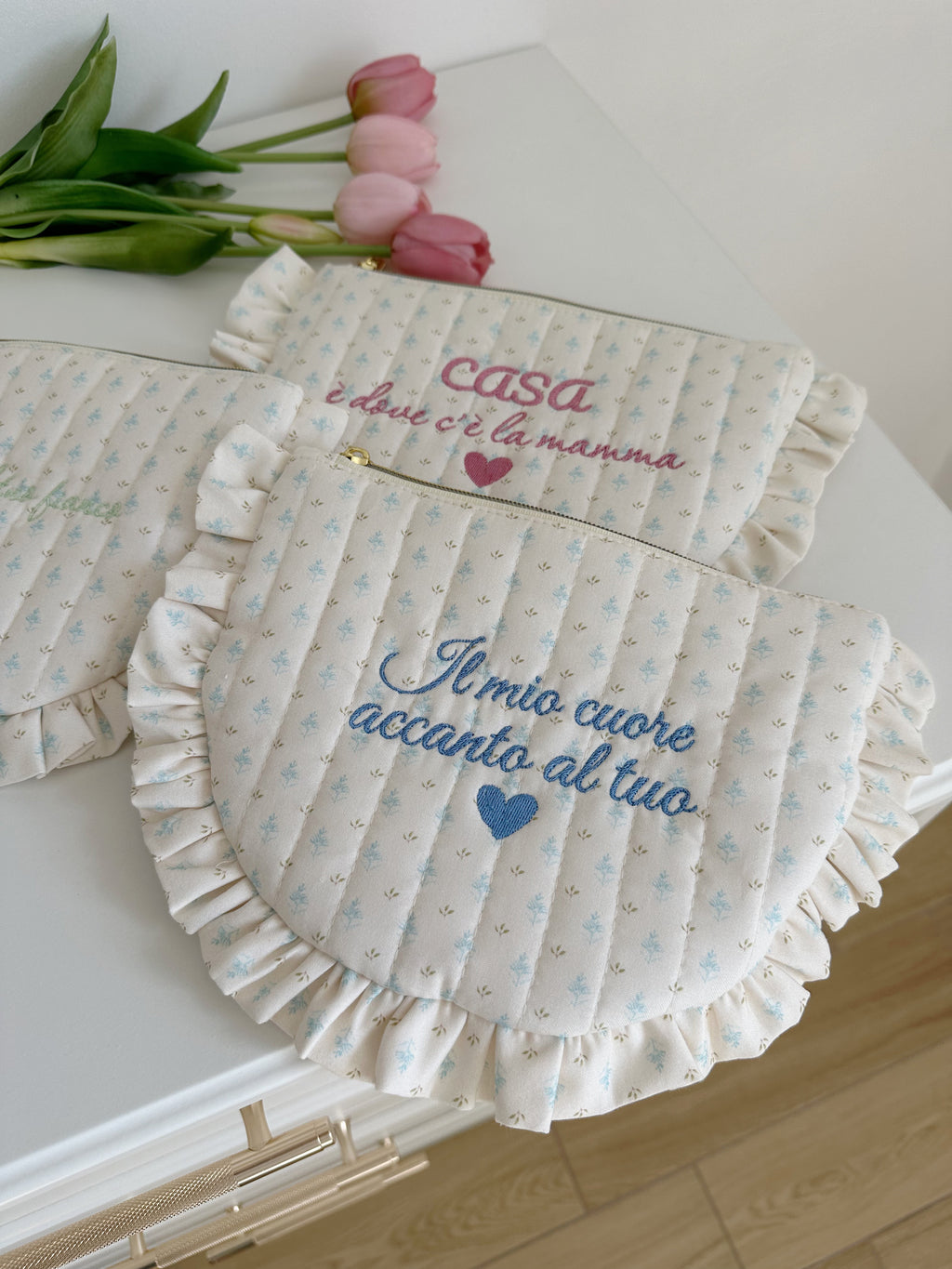 pochette con dedica ricamata per la mamma