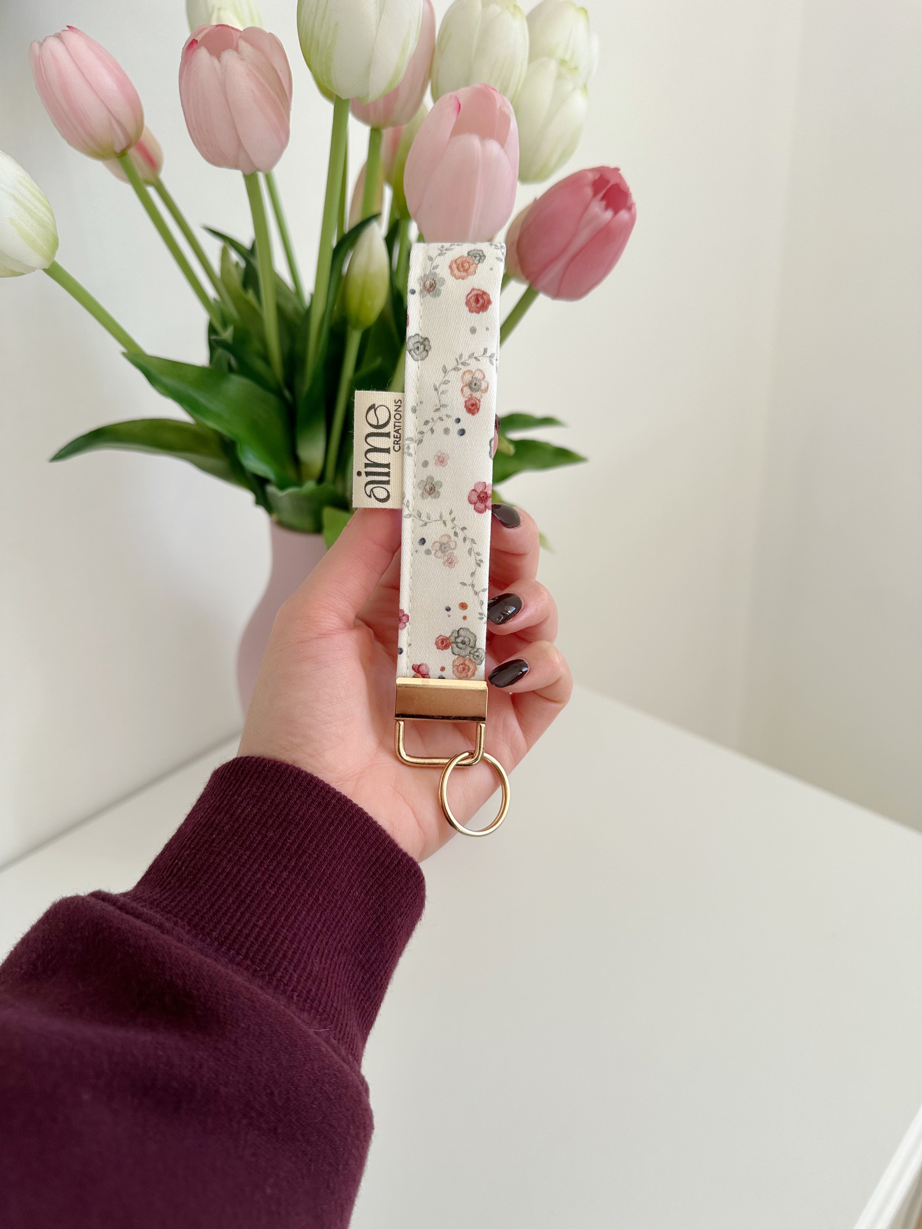 portachiavi artigianale e personalizzabile con fiori
