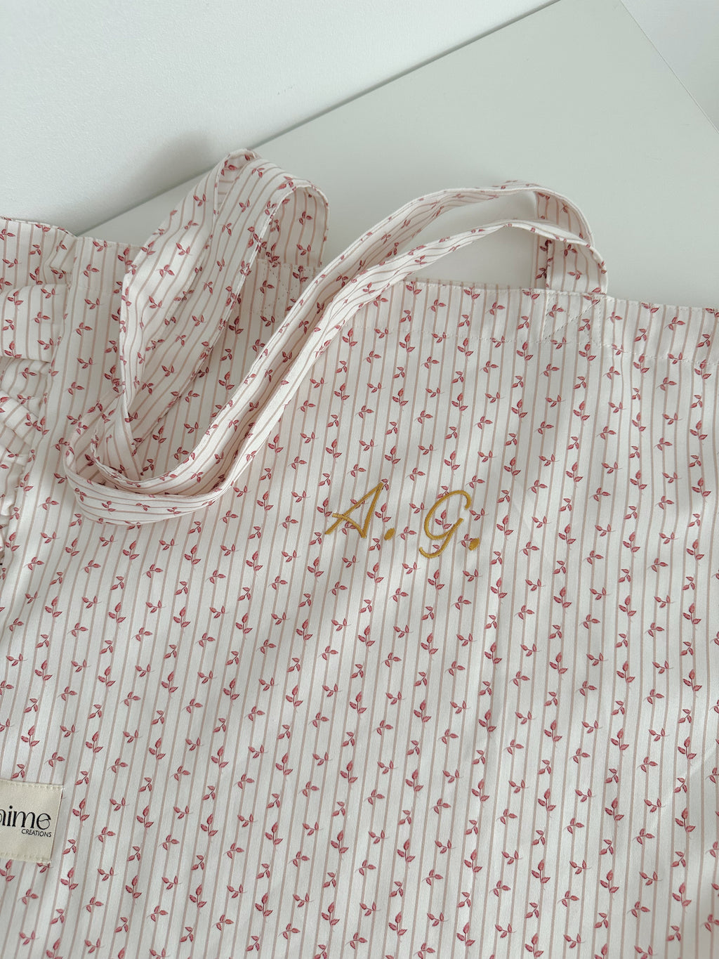 tote bag con volant artigianale e personalizzabile