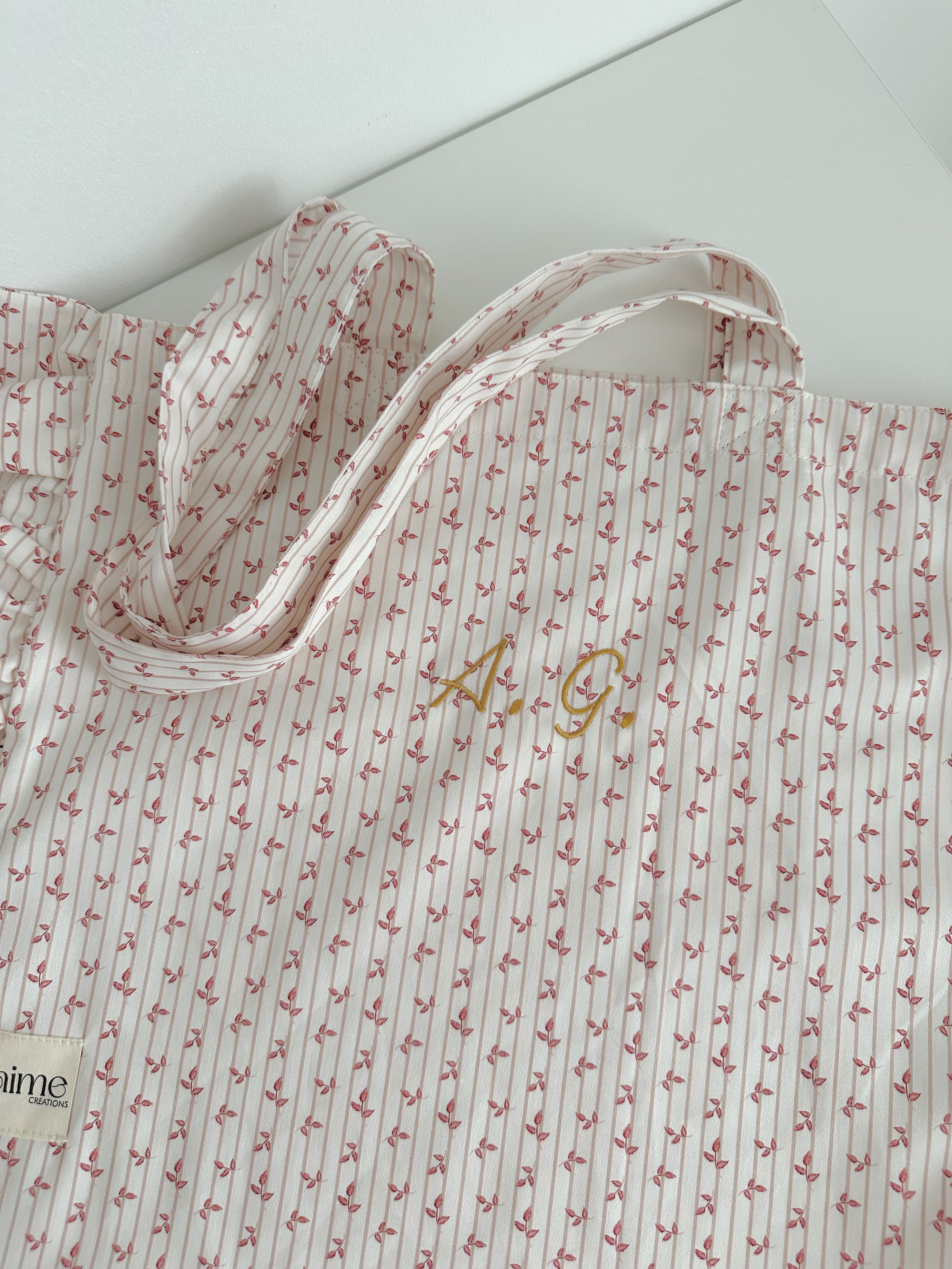 tote bag con volant artigianale e personalizzabile
